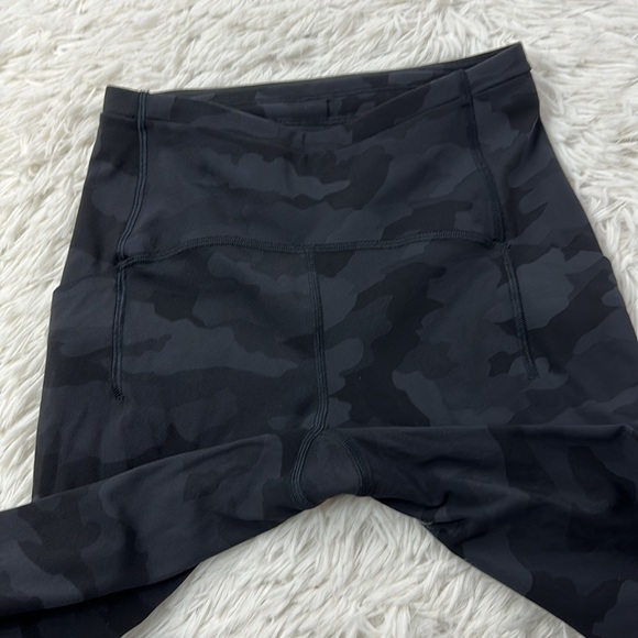 Lululemon Swift Speed High-Rise Crop 21" Heritage 365 Camo Deep Coal Multi - Picture 4 of 8